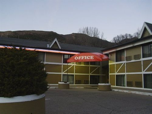 Adventure Inn - グレンウッド・スプリングス エクステリア 写真
